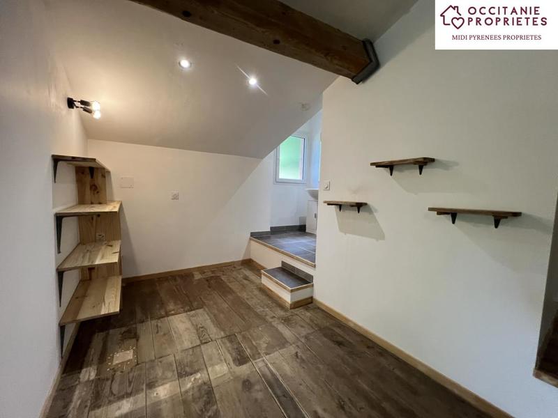 Propriété - 230 m² - 7 pièces