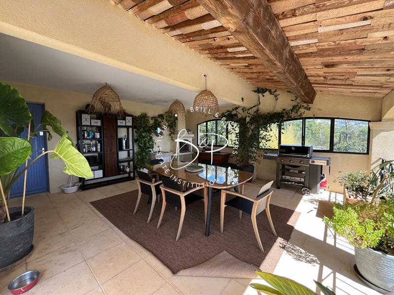 Maison - 172 m² - 8 pièces