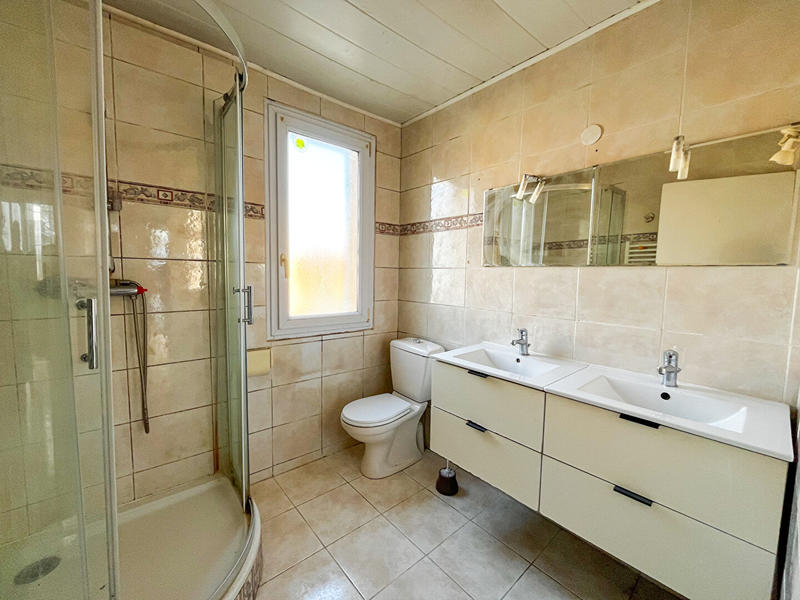 Maison - 95 m² - 4 pièces