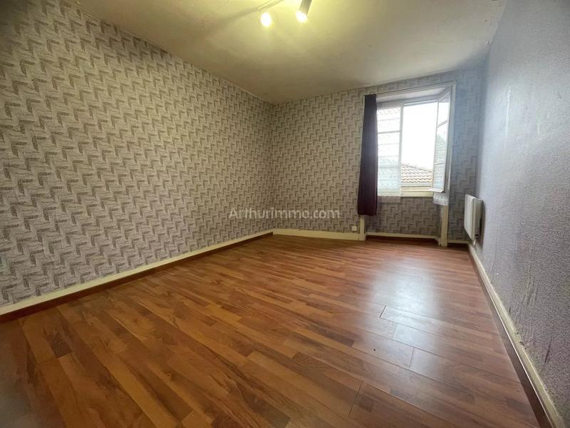 Maison - 220 m² - 12 pièces