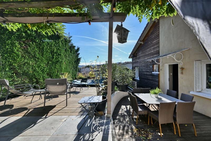 Maison - 107 m² - 5 pièces