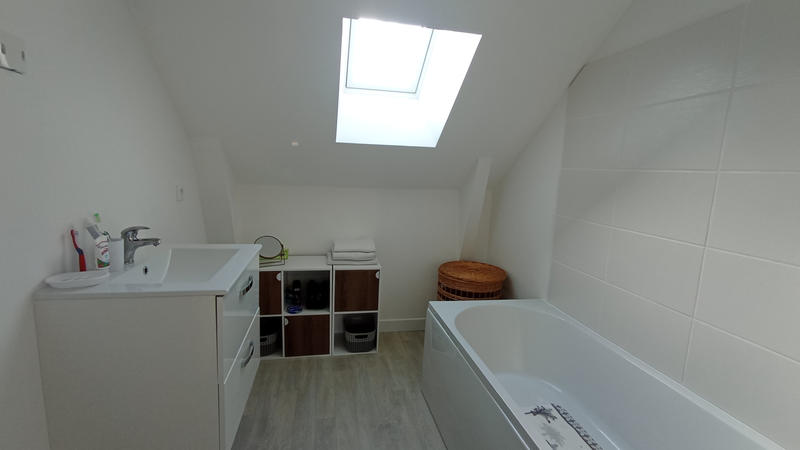 Maison - 93 m² - 6 pièces