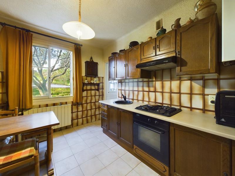 Appartement - 100 m² - 4 pièces