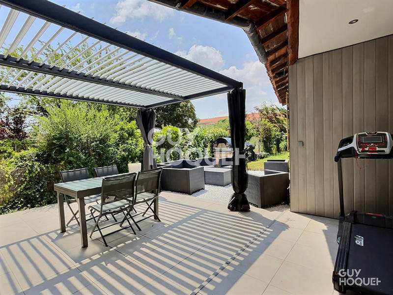 Maison - 180 m² - 6 pièces