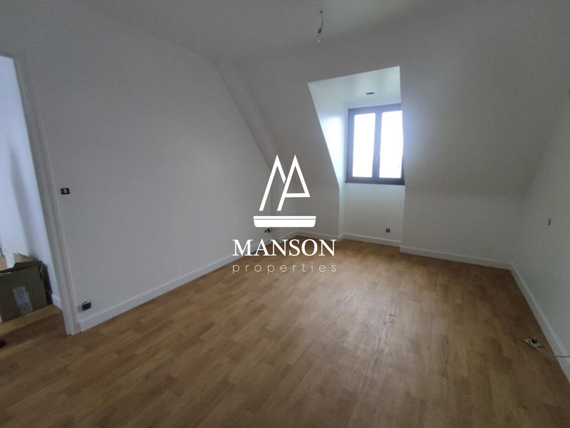 Maison - 99 m² - 6 pièces