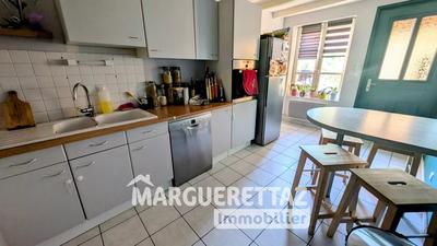 Appartement - 93 m² - 3 pièces