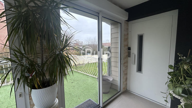 Pavillon - 130 m² - 6 pièces