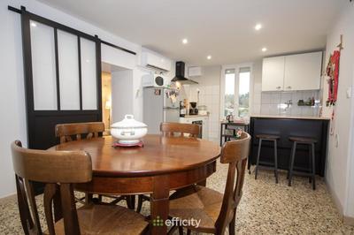 Maison - 93 m² - 5 pièces