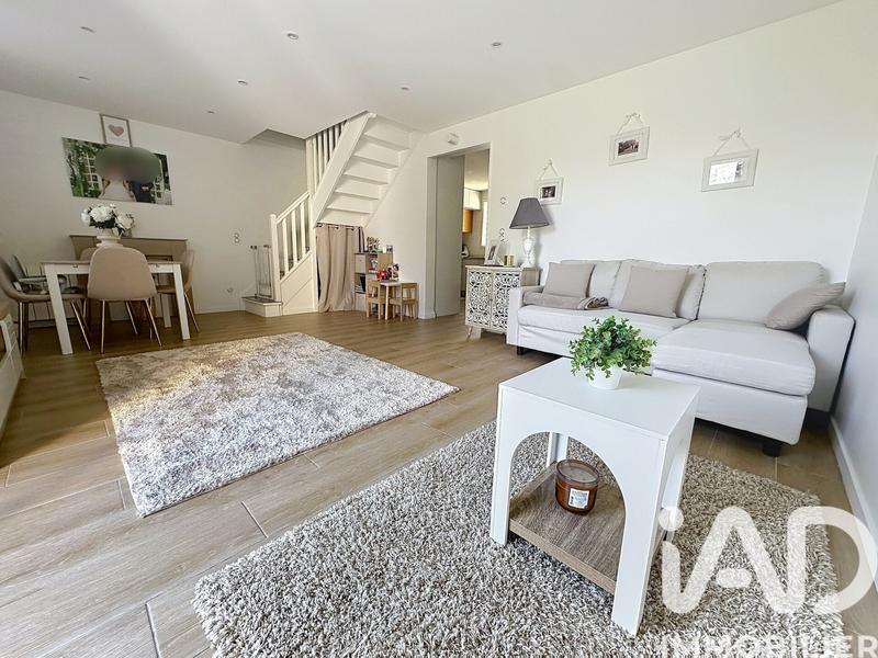 Maison - 93 m² - 5 pièces