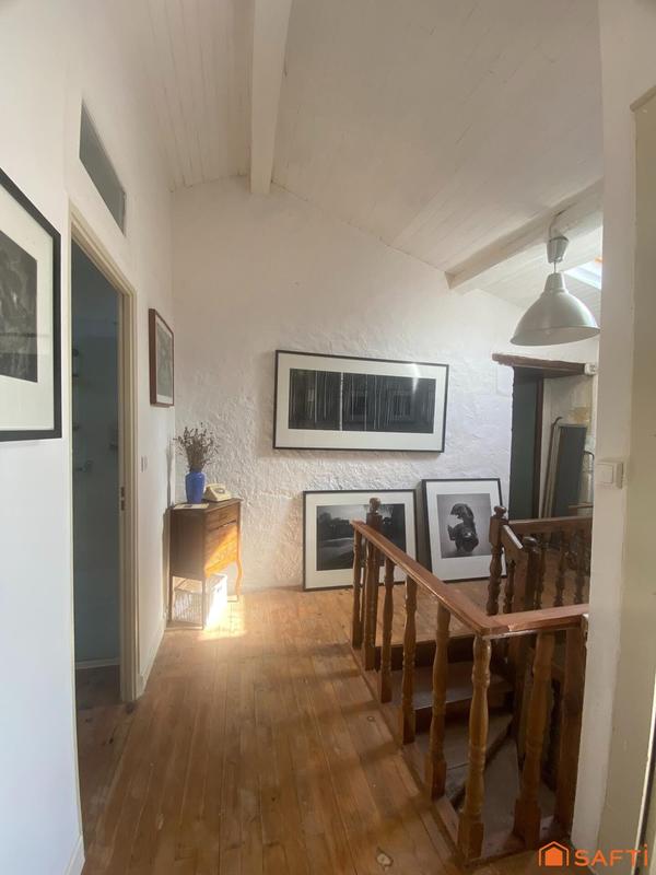 Maison - 281 m² - 7 pièces