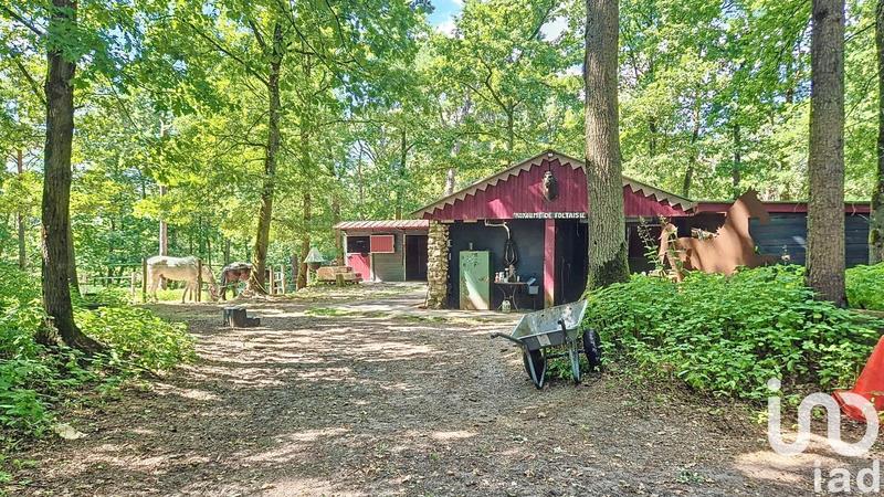 Maison - 370 m² - 8 pièces