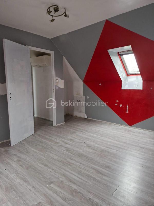 Maison traditionnelle - 89 m² - 5 pièces