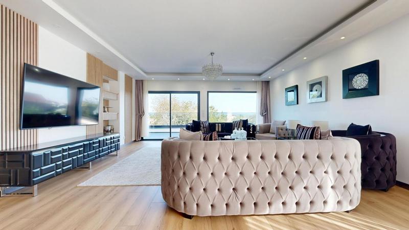 Demeure - 277 m² - 7 pièces