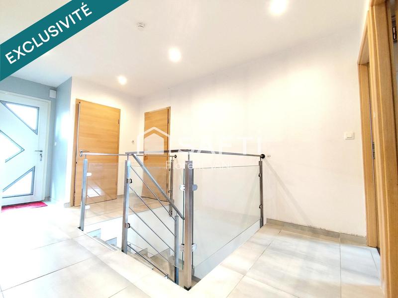 Maison - 96 m² - 6 pièces