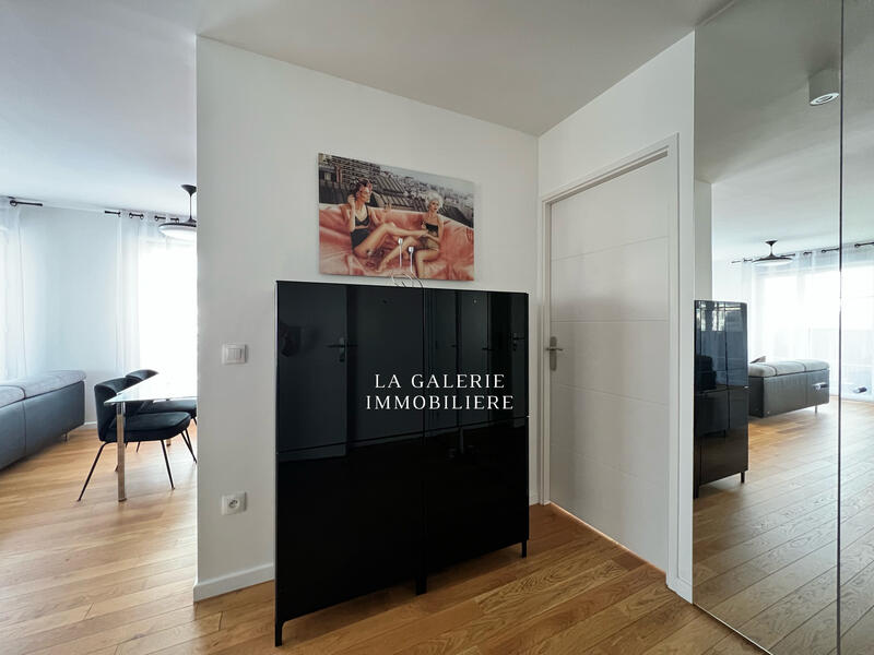 Appartement - 75 m² - 3 pièces