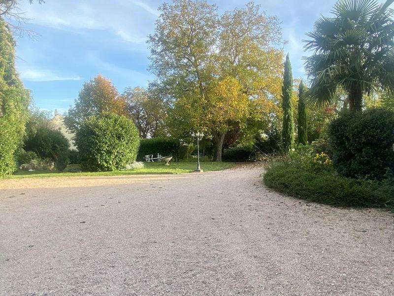 Maison - 290 m² - 6 pièces