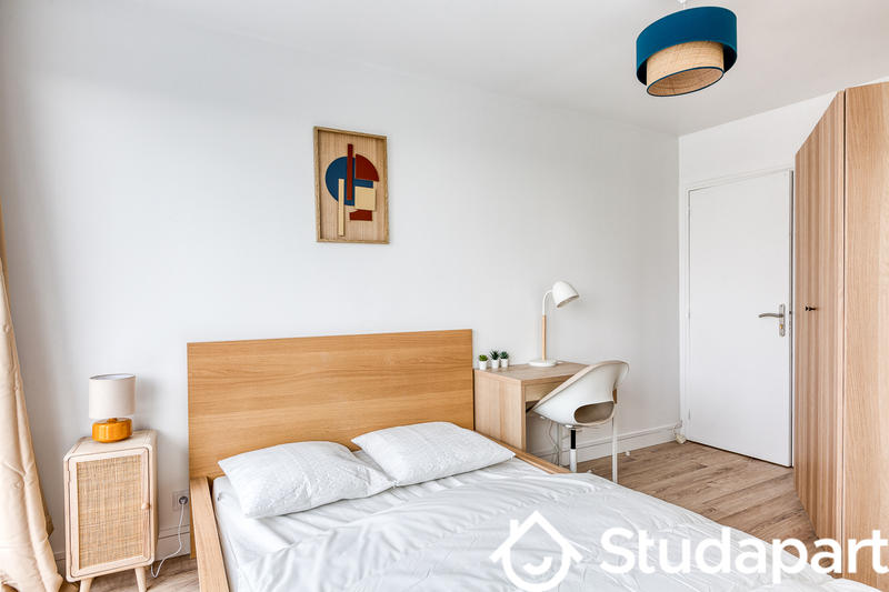 Chambre - 11 m² - 1 pièce