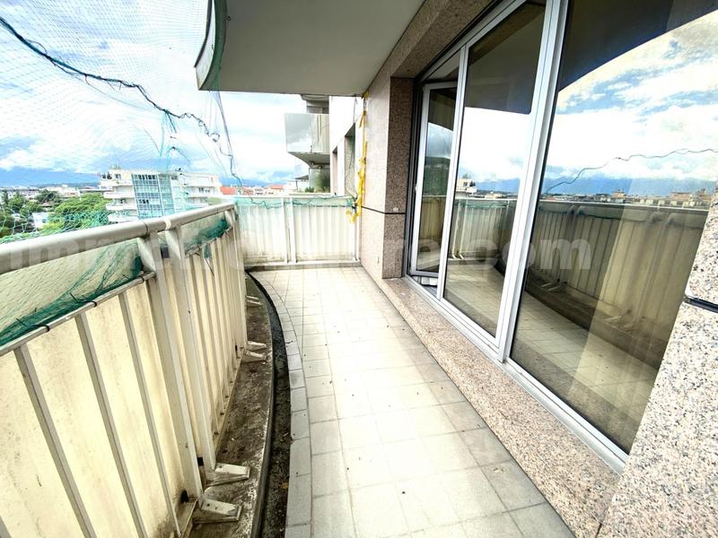 Appartement - 98 m² - 3 pièces