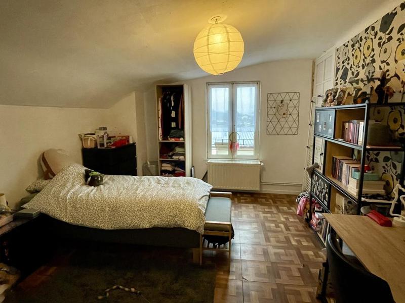 Appartement - 93 m² - 4 pièces