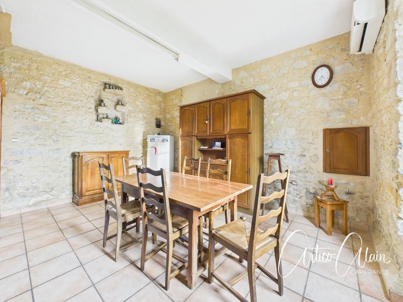 Maison bourgeoise - 275 m² - 9 pièces