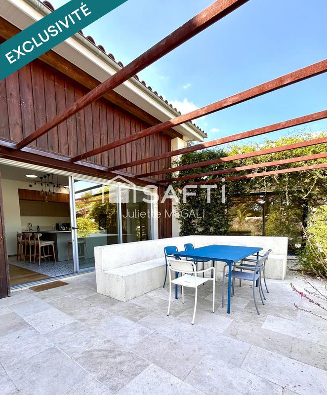 Maison - 284 m² - 8 pièces