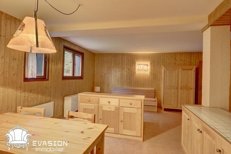 Châlet - 200 m² - 8 pièces