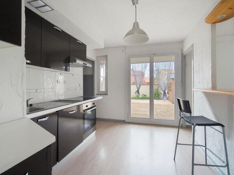 Maison - 92 m² - 4 pièces