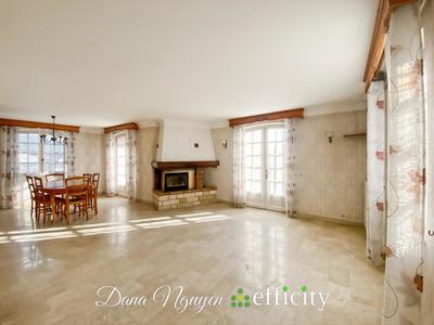 Maison - 106 m² - 5 pièces