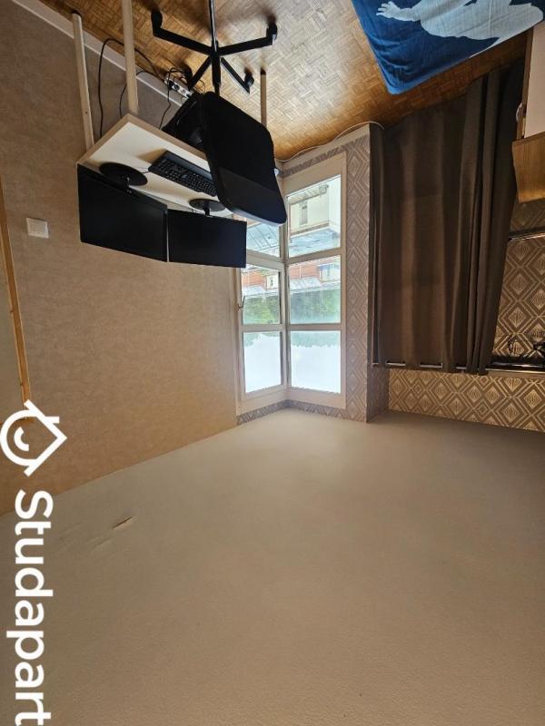 Chambre - 9 m² - 1 pièce