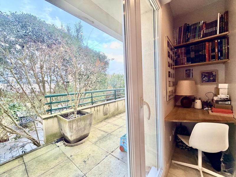 Appartement - 90 m² - 3 pièces