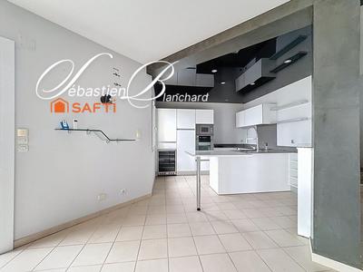 Maison - 145 m² - 4 pièces