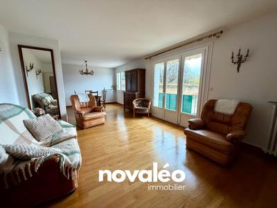 Appartement - 93 m² - 4 pièces