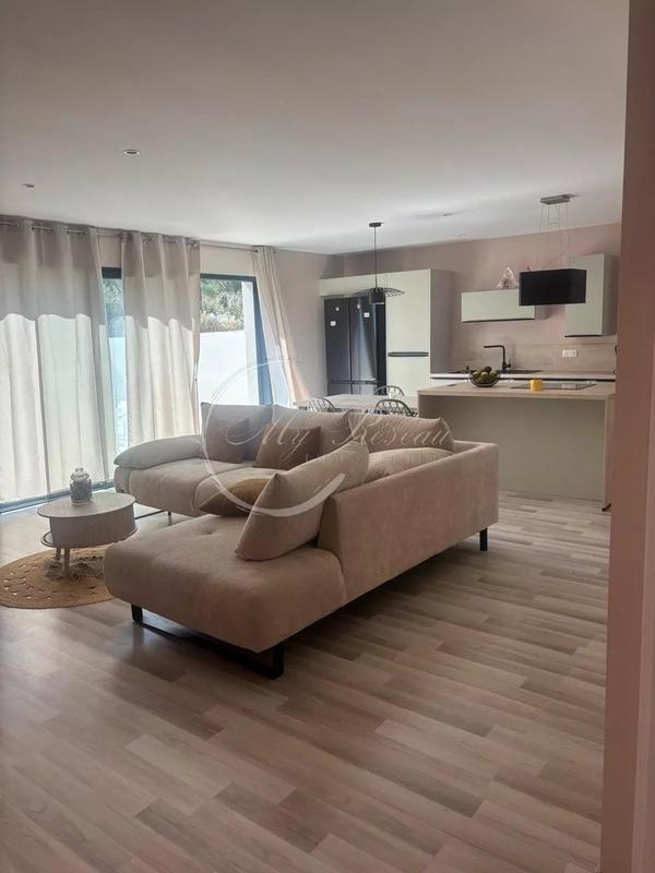 Maison - 87 m² - 4 pièces