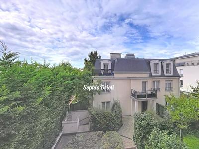 Appartement - 95 m² - 4 pièces