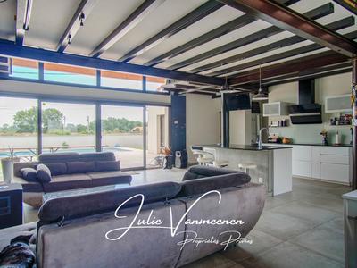 Maison - 250 m² - 7 pièces