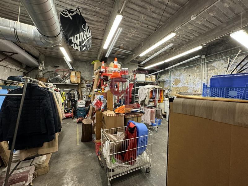 Maison - 270 m² - 6 pièces