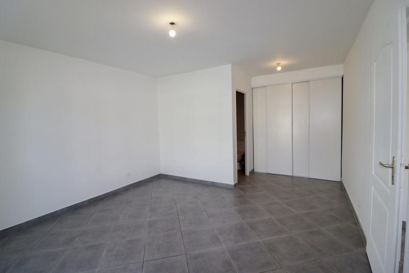 Appartement - 80 m² - 3 pièces