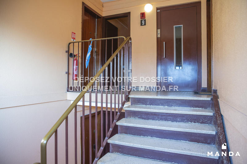 Chambre - 9 m² - 4 pièces