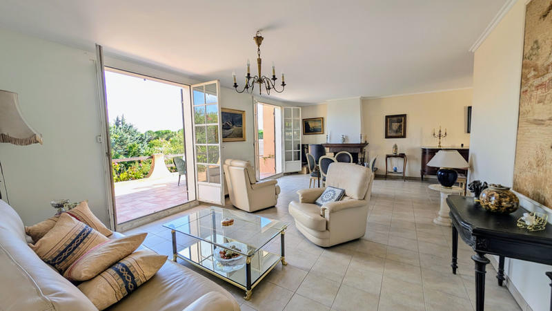 Maison - 157 m² - 7 pièces