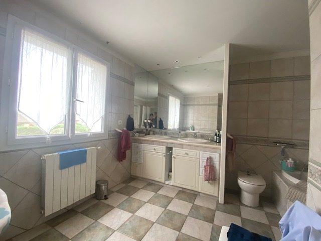 Maison - 179 m² - 6 pièces