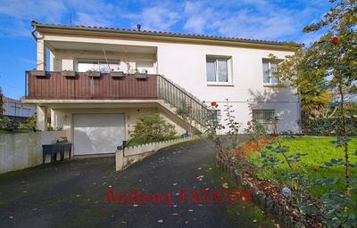 Maison - 102 m² - 6 pièces