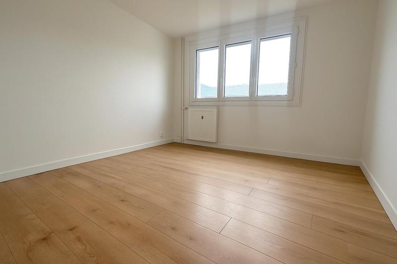 Appartement - 115 m² - 5 pièces