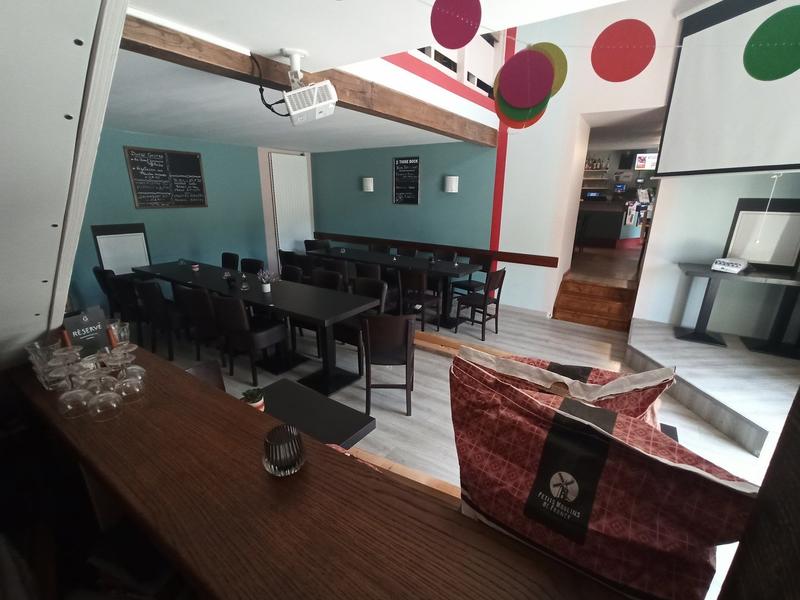 Fonds de commerce - 310 m²