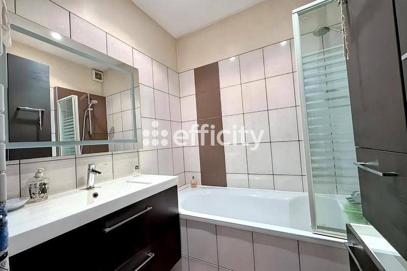 Appartement - 103 m² - 4 pièces