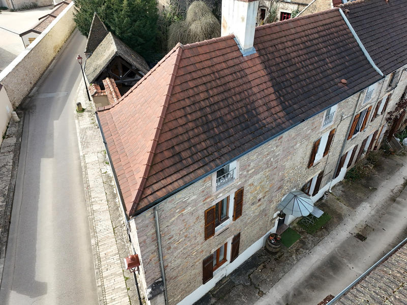 Maison - 140 m² - 5 pièces
