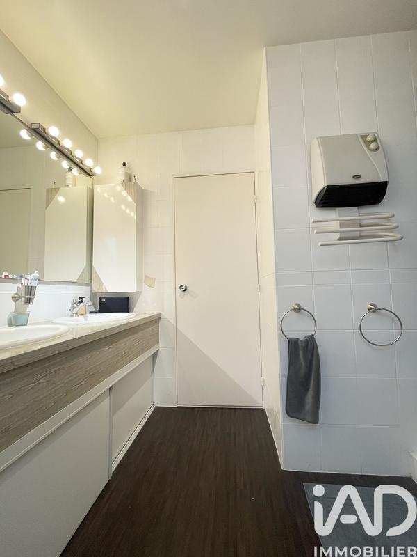 Maison - 182 m² - 7 pièces