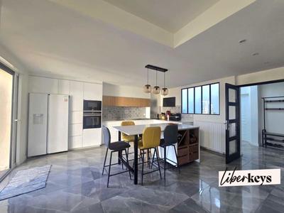 Villa - 260 m² - 10 pièces