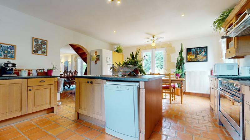 Maison traditionnelle - 140 m² - 5 pièces