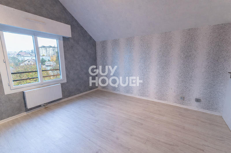 Appartement - 121 m² - 5 pièces