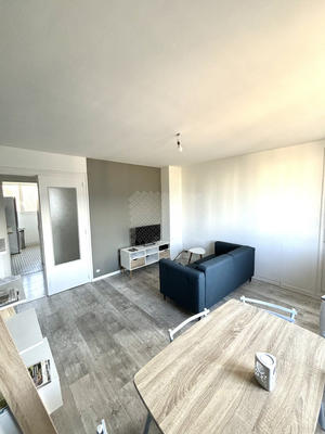 Appartement - 75 m² - 5 pièces